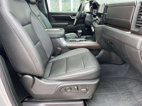 Certified 2022 GMC Sierra 1500 SLT w/ SLT Premium Plus Package AWD/4WD image 21