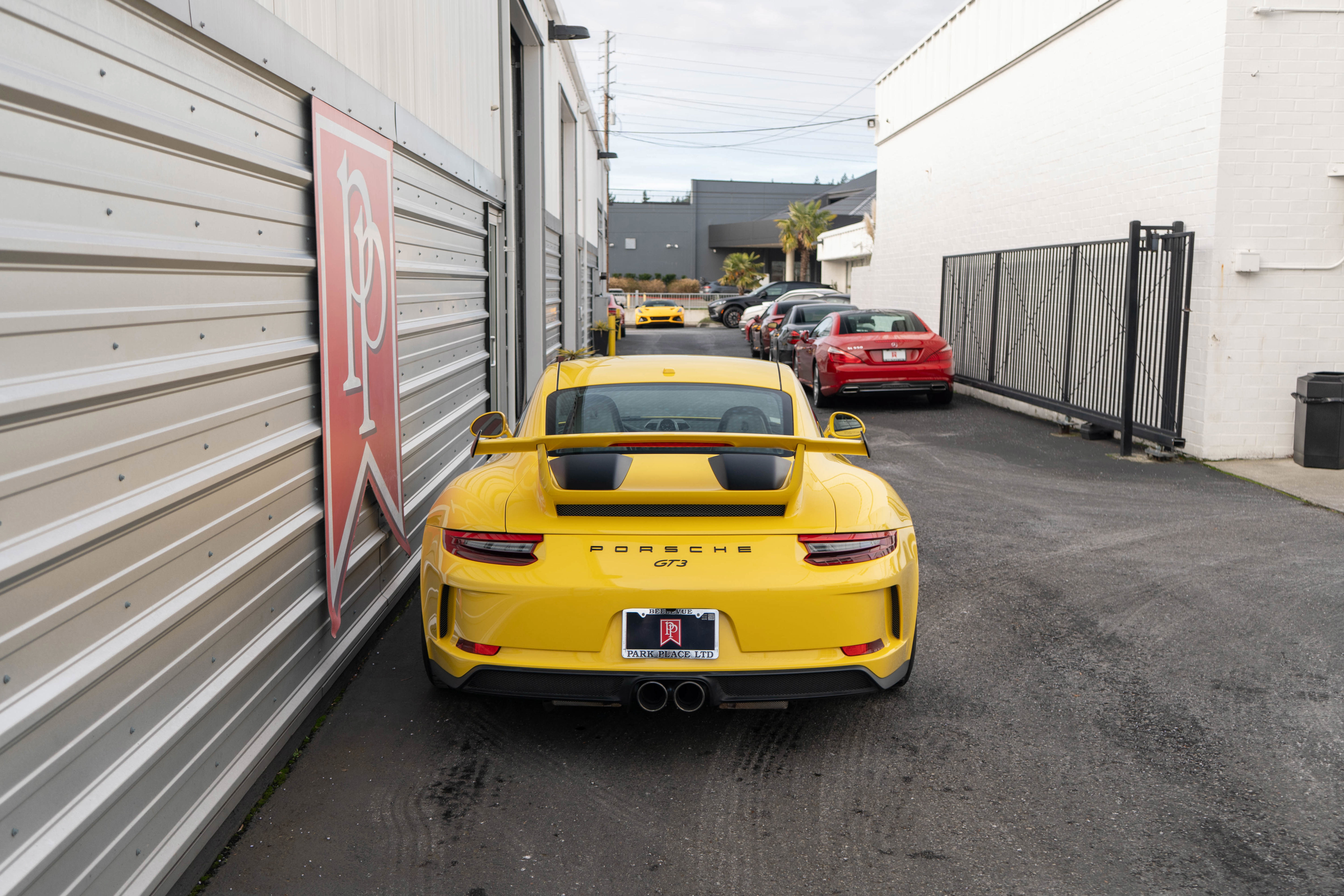 Used 2018 Porsche 911 GT3 w/ Sport Chrono Package RWD image 42