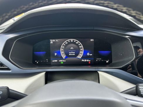 Used 2022 Volkswagen Taos SE image 22