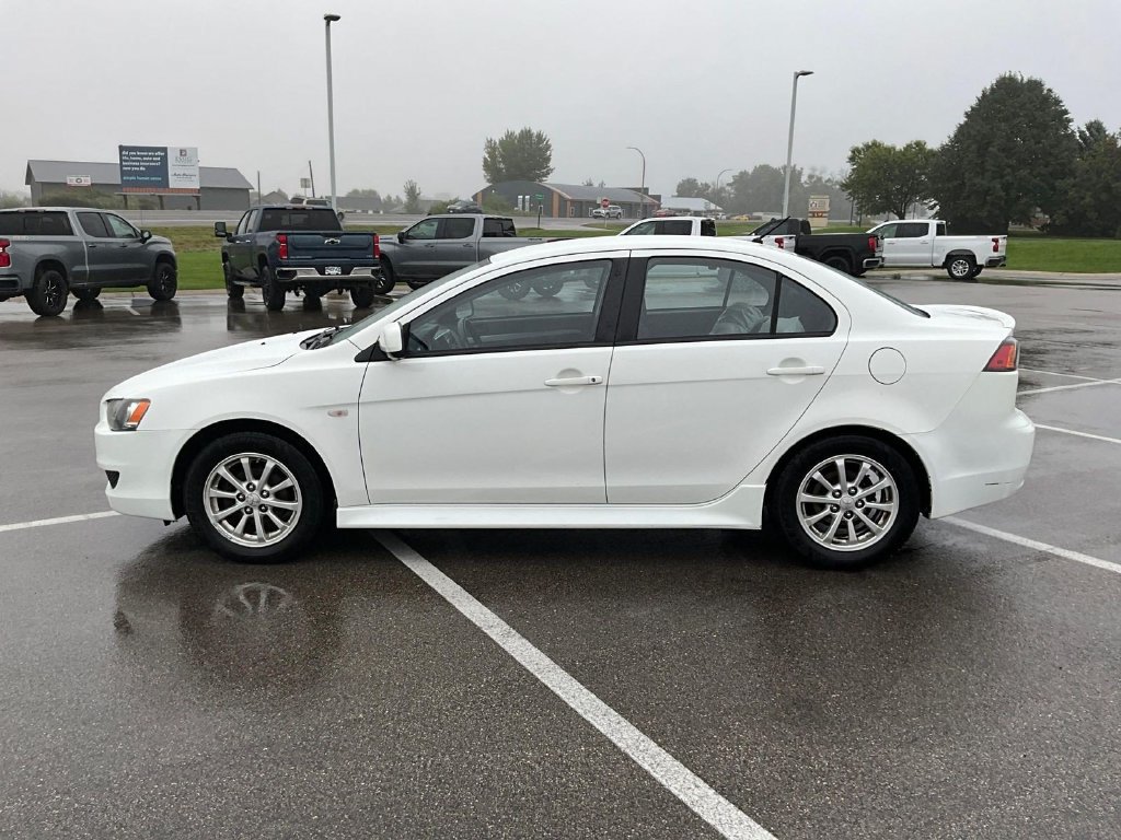 Used 2014 Mitsubishi Lancer ES FWD image 8