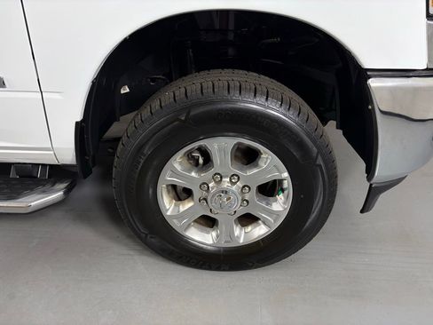 Used 2024 RAM 2500 Big Horn image 12