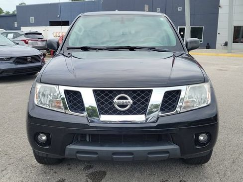 Used 2020 Nissan Frontier SV RWD image 6
