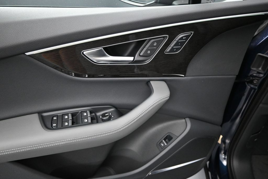 New 2026 Audi Q7 2.0T Premium Plus AWD/4WD image 6