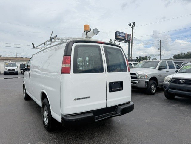 Used 2011 Chevrolet Express 2500 RWD image 8