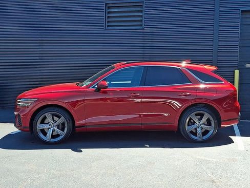 Used 2023 Genesis GV70 2.5T w/ Sport Prestige Package AWD/4WD image 2