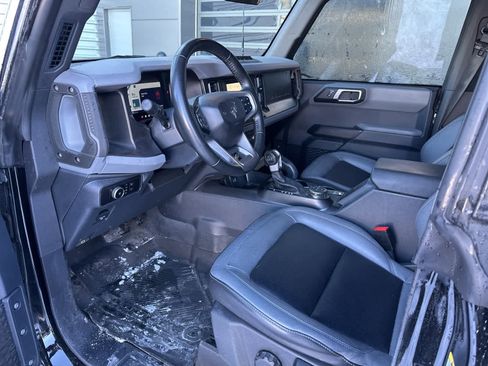 Used 2023 Ford Bronco Big Bend w/ Sasquatch Package image 19