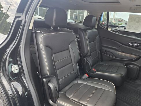 Used 2021 GMC Acadia Denali w/ Denali Ultimate Package AWD/4WD image 29