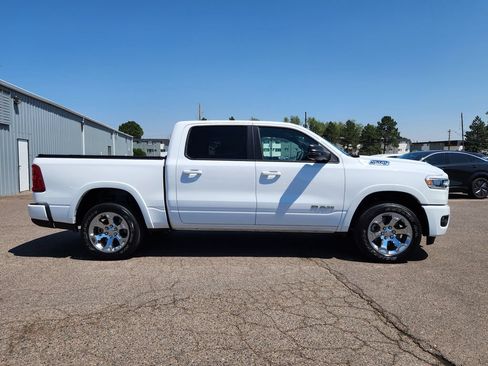 Used 2025 RAM 1500 Big Horn AWD/4WD image 4