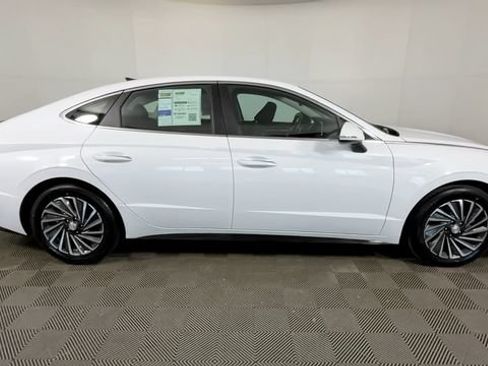 Used 2023 Hyundai Sonata SEL w/ Cargo Package FWD image 3