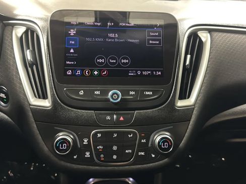 Used 2022 Chevrolet Malibu LT FWD image 15
