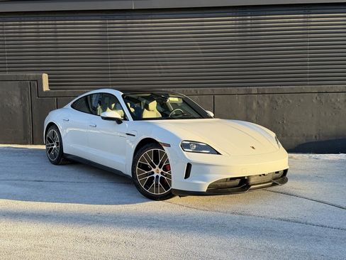 Certified 2025 Porsche Taycan 4S image 12