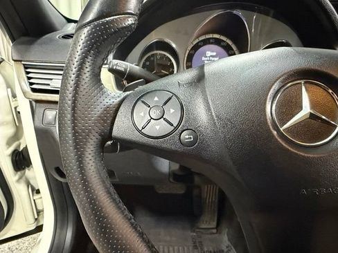 Used 2011 Mercedes-Benz E 350 4MATIC Wagon image 17