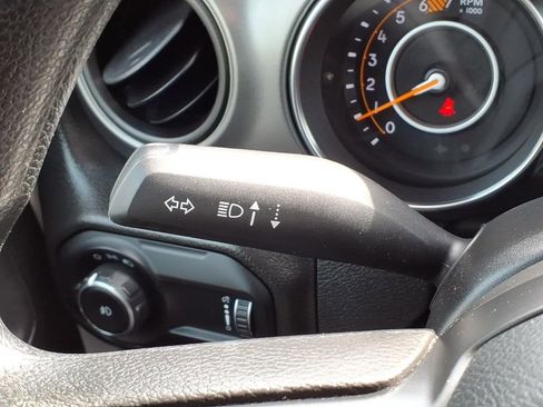 Used 2023 Jeep Wrangler Sport image 34