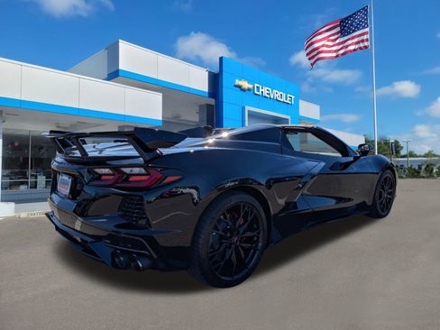 Used 2025 Chevrolet Corvette Stingray Convertible w/ 1LT image 6