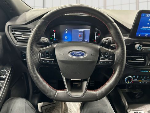 Used 2024 Ford Escape ST-Line image 16