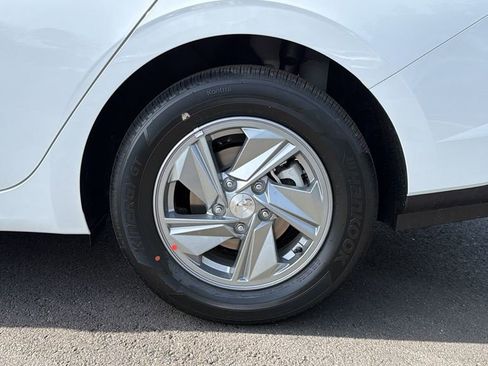 New 2026 Hyundai Elantra SE FWD image 20