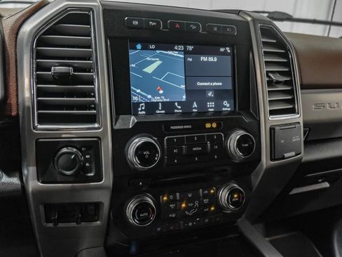 Used 2018 Ford F350 Platinum w/ Platinum Ultimate Package AWD/4WD image 25