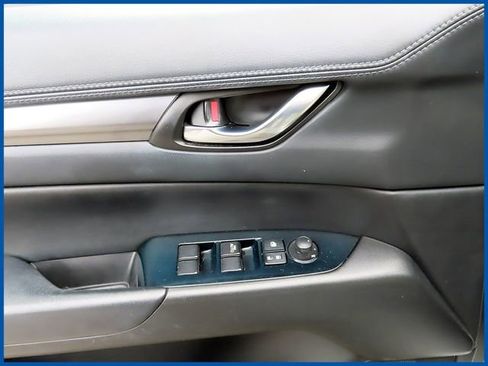 Used 2017 MAZDA CX-5 Touring w/ Preferred Equipment Package image 9