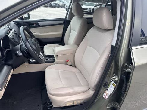 Used 2016 Subaru Outback 2.5i Premium AWD/4WD image 14