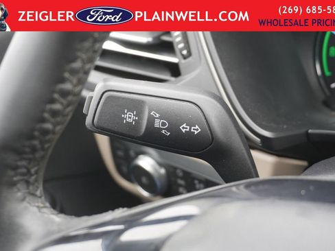 Used 2021 Ford Escape SEL image 23