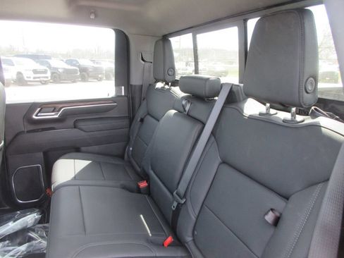 New 2026 GMC Sierra 2500 SLT w/ SLT Premium Package AWD/4WD image 13