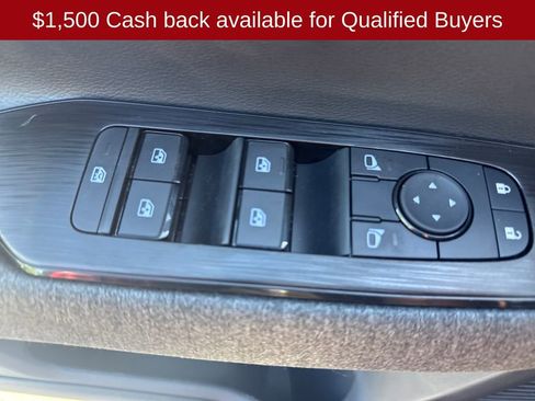 New 2026 Nissan Kicks SV w/ Charging Package FWD image 13