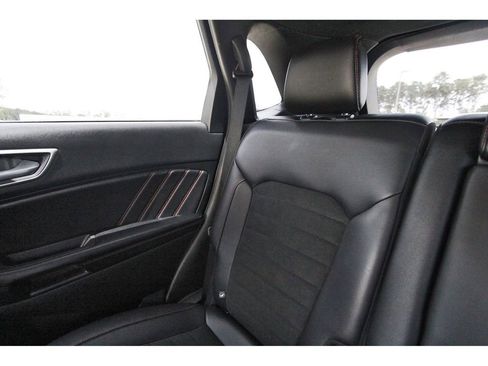 Used 2023 Ford Edge ST-Line AWD/4WD image 14