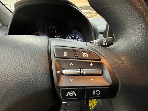 Used 2022 Hyundai Kona SE AWD/4WD image 26