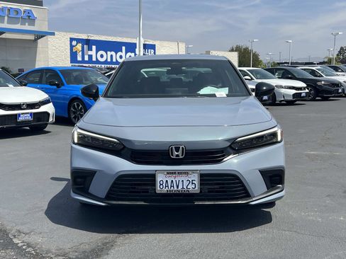 Used 2023 Honda Civic Sport image 4