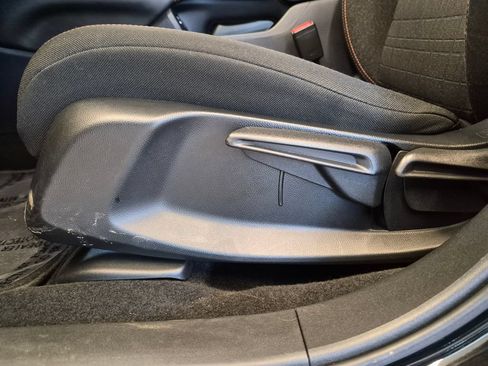 Used 2024 Honda HR-V Sport image 17