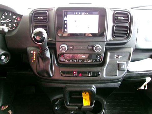 Used 2025 RAM ProMaster 2500 w/ Convenience Group FWD image 15