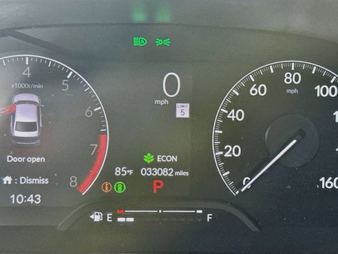Used 2025 Honda Civic Sport image 9
