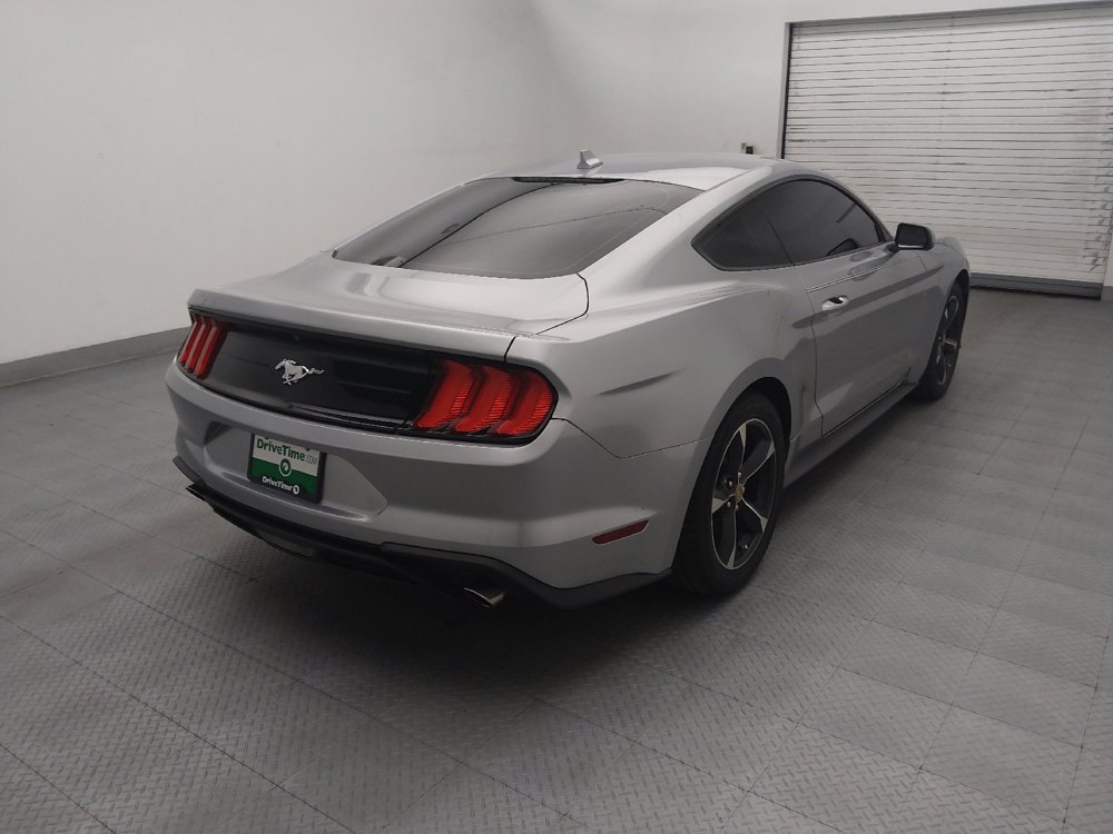Used 2020 Ford Mustang Coupe RWD image 9