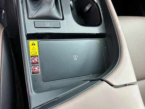 Used 2025 Lexus ES 350 w/ Premium Package FWD image 33