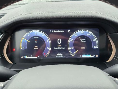 Used 2024 Jeep Grand Cherokee L Limited w/ Luxury Tech Group II AWD/4WD image 25