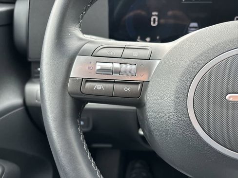 Used 2025 Hyundai Kona SEL image 9