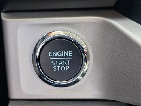 New 2025 Ford F350 XLT w/ Black Appearance Package image 21