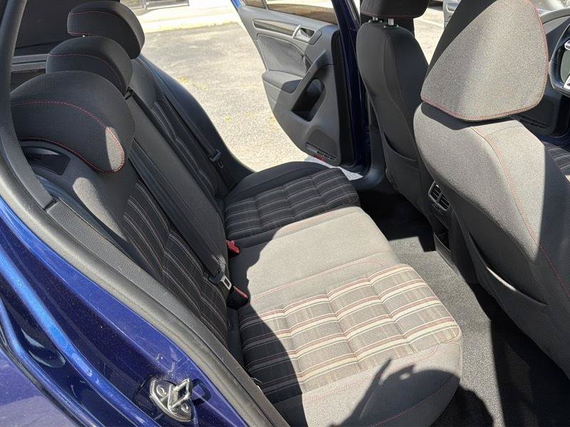 Used 2010 Volkswagen GTI 4-Door FWD image 17