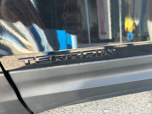 Used 2020 GMC Terrain SLE w/ Driver Convenience Package image 6