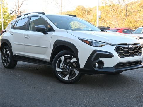 Used 2026 Subaru Crosstrek 2.5i Limited AWD/4WD image 2