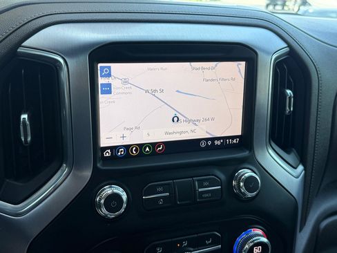 Used 2021 GMC Sierra 1500 SLT w/ SLT Premium Plus Package AWD/4WD image 23