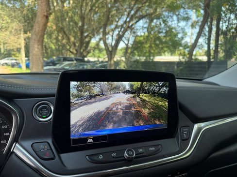 Used 2025 Chevrolet Blazer LT FWD image 18