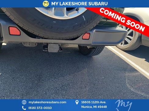 Used 2023 Jeep Wrangler Unlimited Sahara w/ LED Lighting Group AWD/4WD image 8