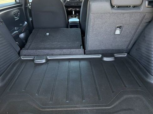 Certified 2023 Honda HR-V Sport image 18