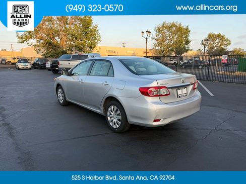 Used 2013 Toyota Corolla LE FWD image 6