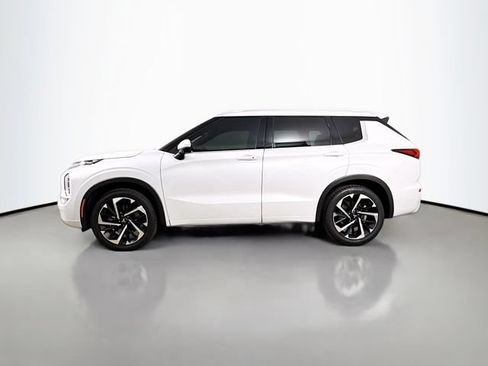 Used 2022 Mitsubishi Outlander SEL FWD image 4