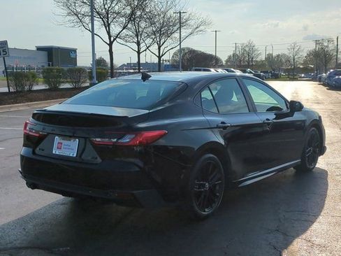 Certified 2025 Toyota Camry SE image 5