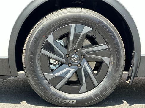 New 2026 Toyota C-HR AWD/4WD image 32