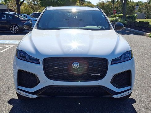Used 2025 Jaguar F-PACE R-Dynamic S image 2