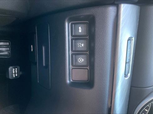 Used 2018 Nissan Maxima 3.5 SL FWD image 34